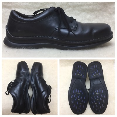 black non slip sperrys