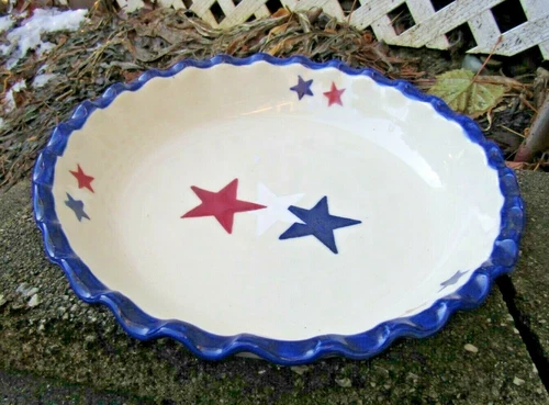 HARTSTONE POTTERY Round pie pan dish Red White Blue Stars Stripes pattern July 4