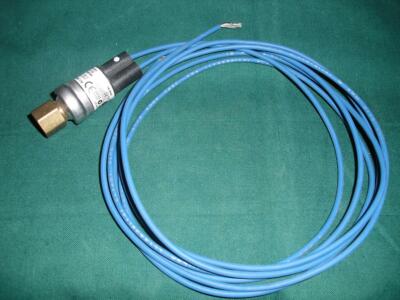 JOHNSON CONTROLS P100AP-201 Druck Schalter 141R06 6A 240Vac Bedienschalter