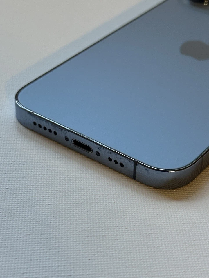 Apple iPhone 13 Pro 128GB Unlocked - Good/Fair Condition - Sierra Blue - Image 4 of 4