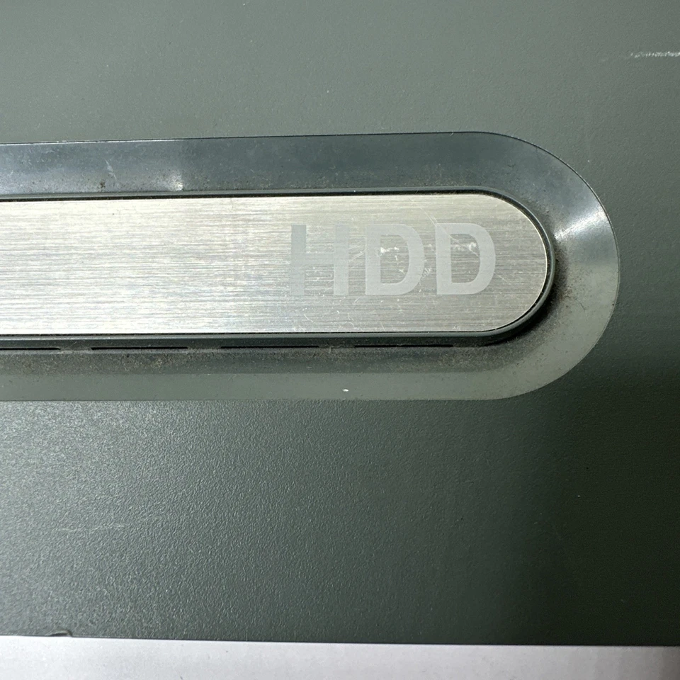 Microsoft X804675-003 Gray 20GB Capacity External Hard Drive for Xbox 360 - Image 2 of 4