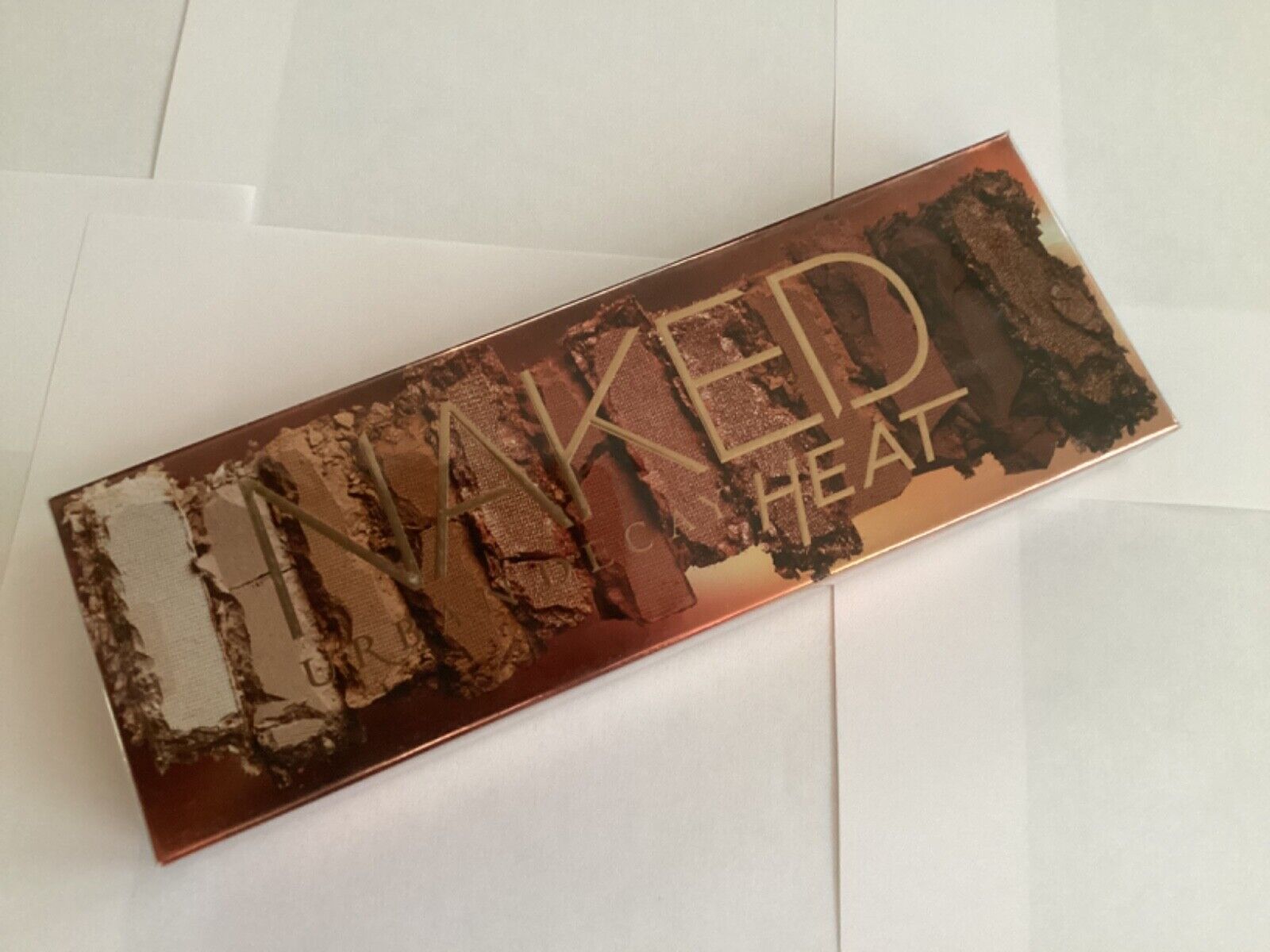 Urban Decay Naked HEAT eyeshadow Palette Factory Sealed