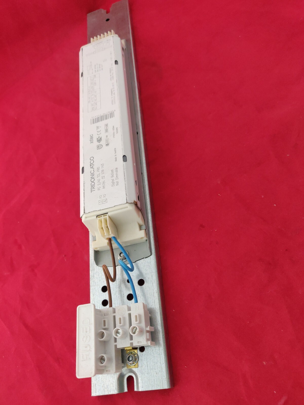 TRIDONIC 22176143 DIGITAL BALLAST 40W NEW | eBay
