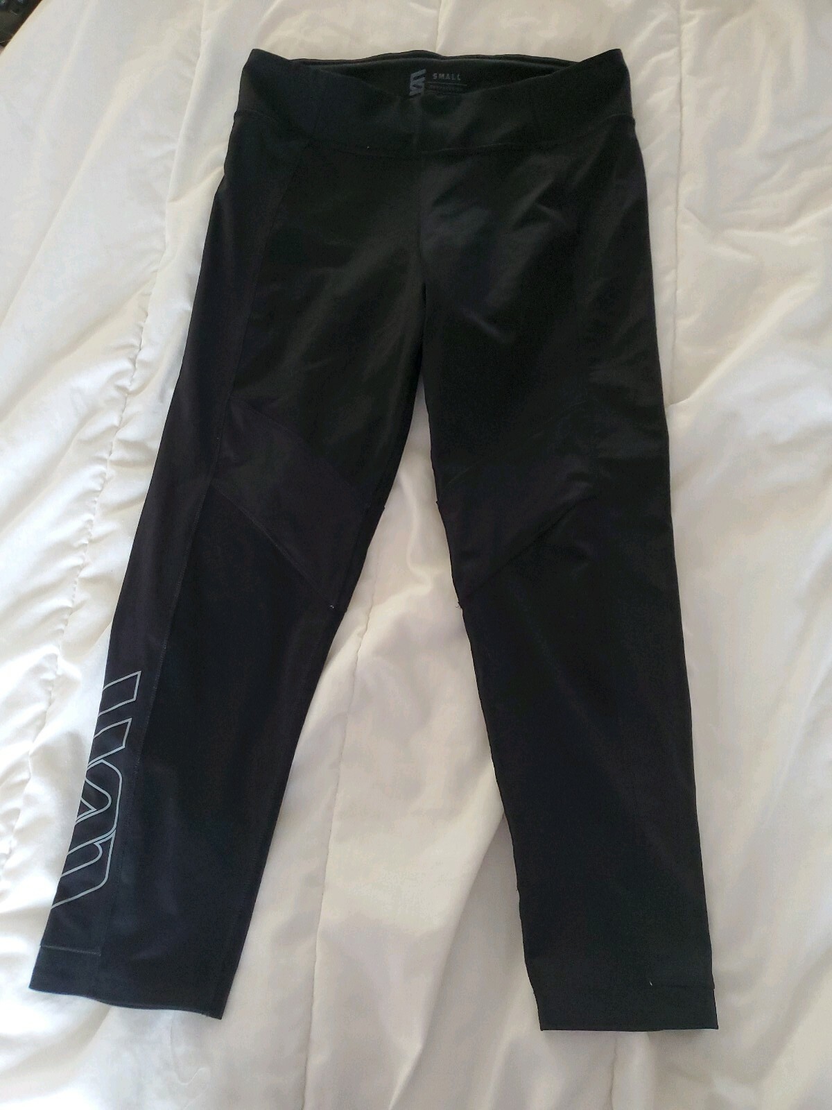 Second Skin Solid Black Compression Crop Leggings… - image 6