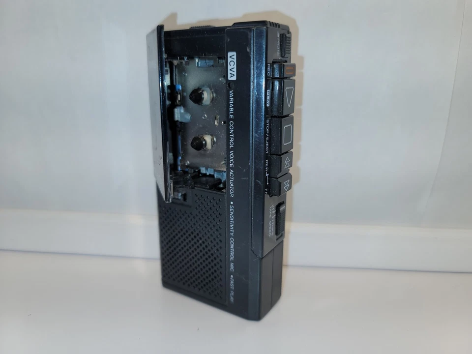 Vintage Olympus Pearlcorder S911 Microcassette Recorder VCVA For Parts - Image 2 of 4