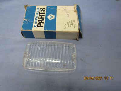 NOS 1973 75 75 DUSTER Park Turn Lens Valiant Scamp Mopar 3744252