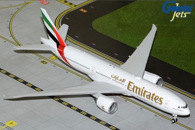 1:64 Scale Gemini Jets Emirates Boeing 777-200LR
