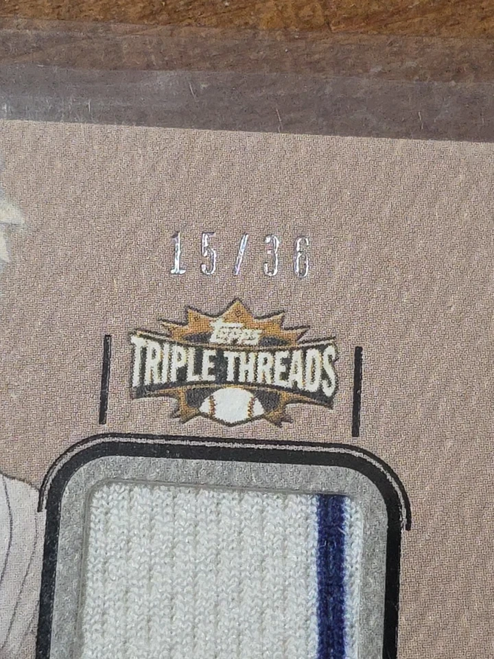 2014 Тройные нити нашивка Карлос Гонсалес /36 авто (не подлинный) - Изображение 3 из 4