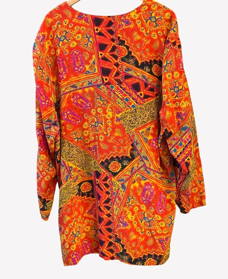 Camisa bohemia de seda vintage August Silk Diane Gilman con botones retazos talla 22 Foto 4 de 4