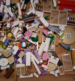 LEGO Friends 41101 Heartlake Grand Hotel Retired No Figures Incomplete C Photos 