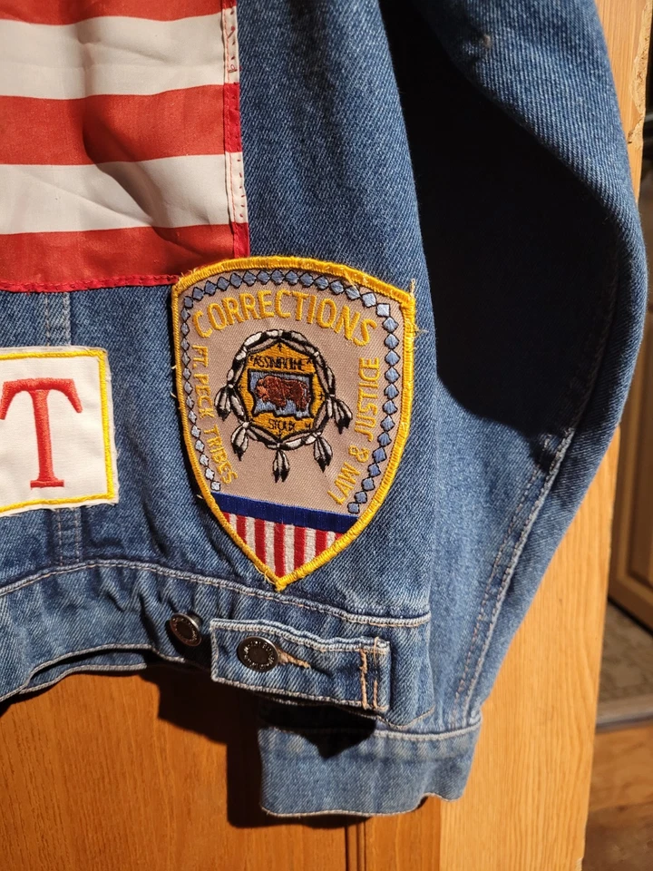 Chaqueta Jean Protest Wrangler Movimiento Indio Americano XL Envío Gratis a Estados Unidos Foto 3 de 4