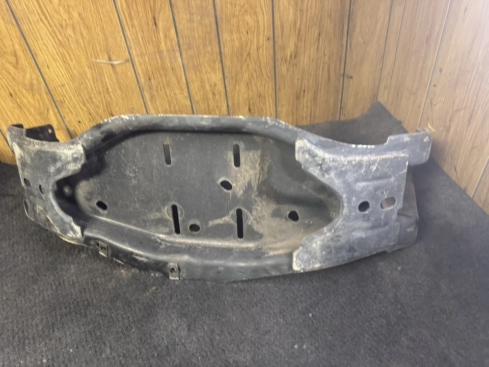 1998.5-2002 Ram 2500 3500 5.9L Cummins Diesel em transmissão 4x4 Crossmember - Imagem 2 de 4