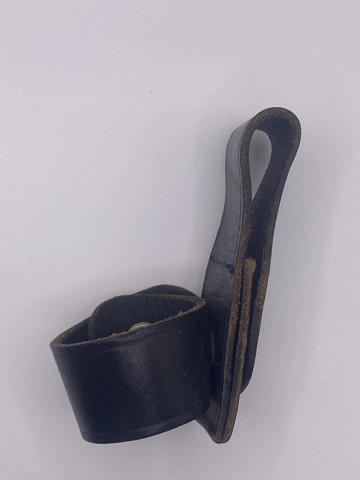 Vintage Black Smith and Wesson 100% Leather Belt Flashlight Holder With Snap  — 第 2/4 张图片