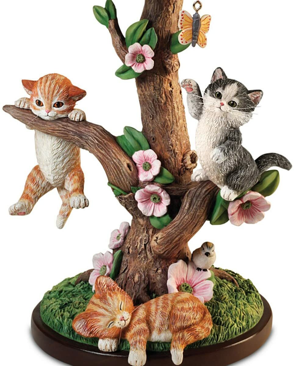 Country Kitties Lamp with Art by Jurgen Scholz w/ Butterfly Finial
