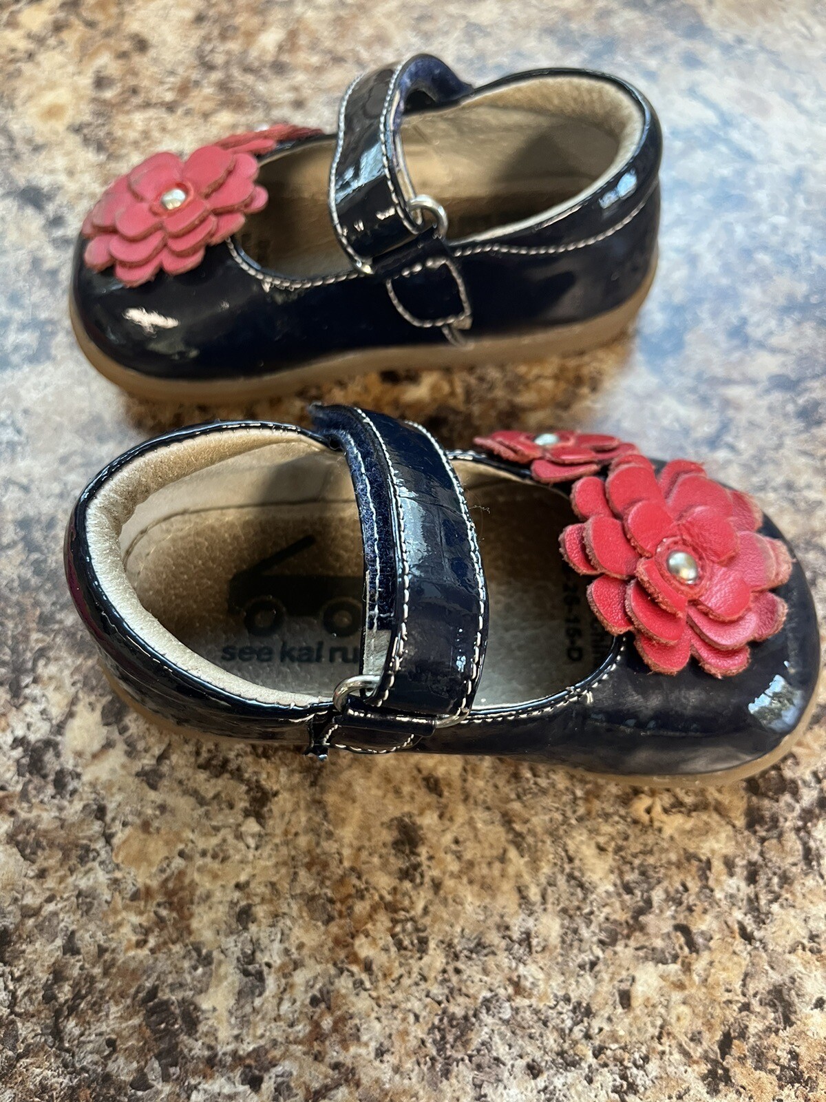 See Kai Run Navy Patent Leather  Mary Jane Shoes Size 4 Toddler Girl