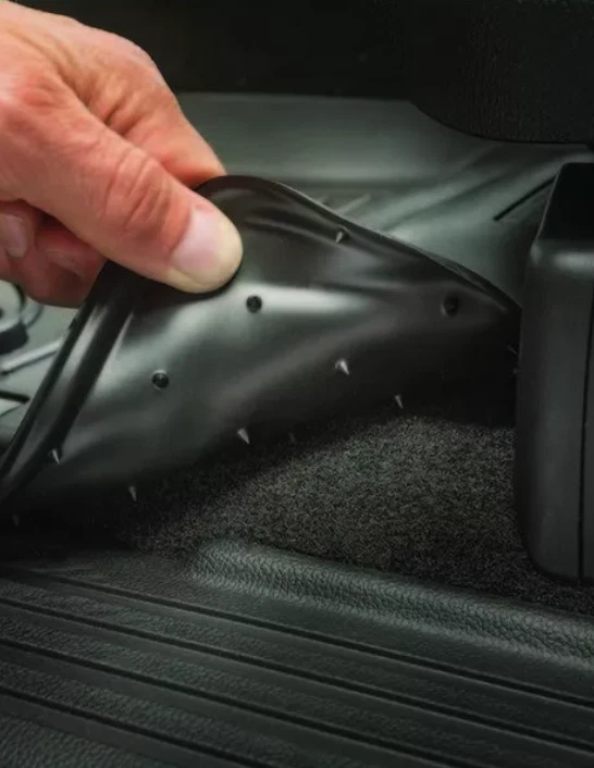 Juego de revestimiento de piso Husky Liners WeatherBeater, se adapta a Toyota Camry, Ford Taurus Foto 4 de 4