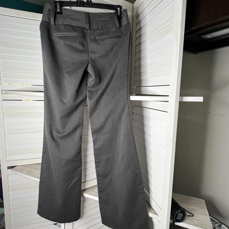 Pantalones de vestir acampanados grises Charlotte Russe para mujer talla 2L pantalones elásticos carrera Foto 3 de 4