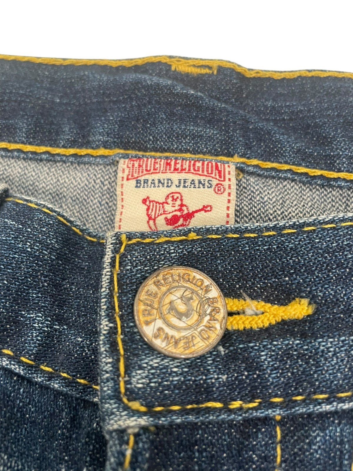 True Religion Women’s Button Fly Factory Frayed Denim Shorts 100% Cotton Size 32 thumbnail 3