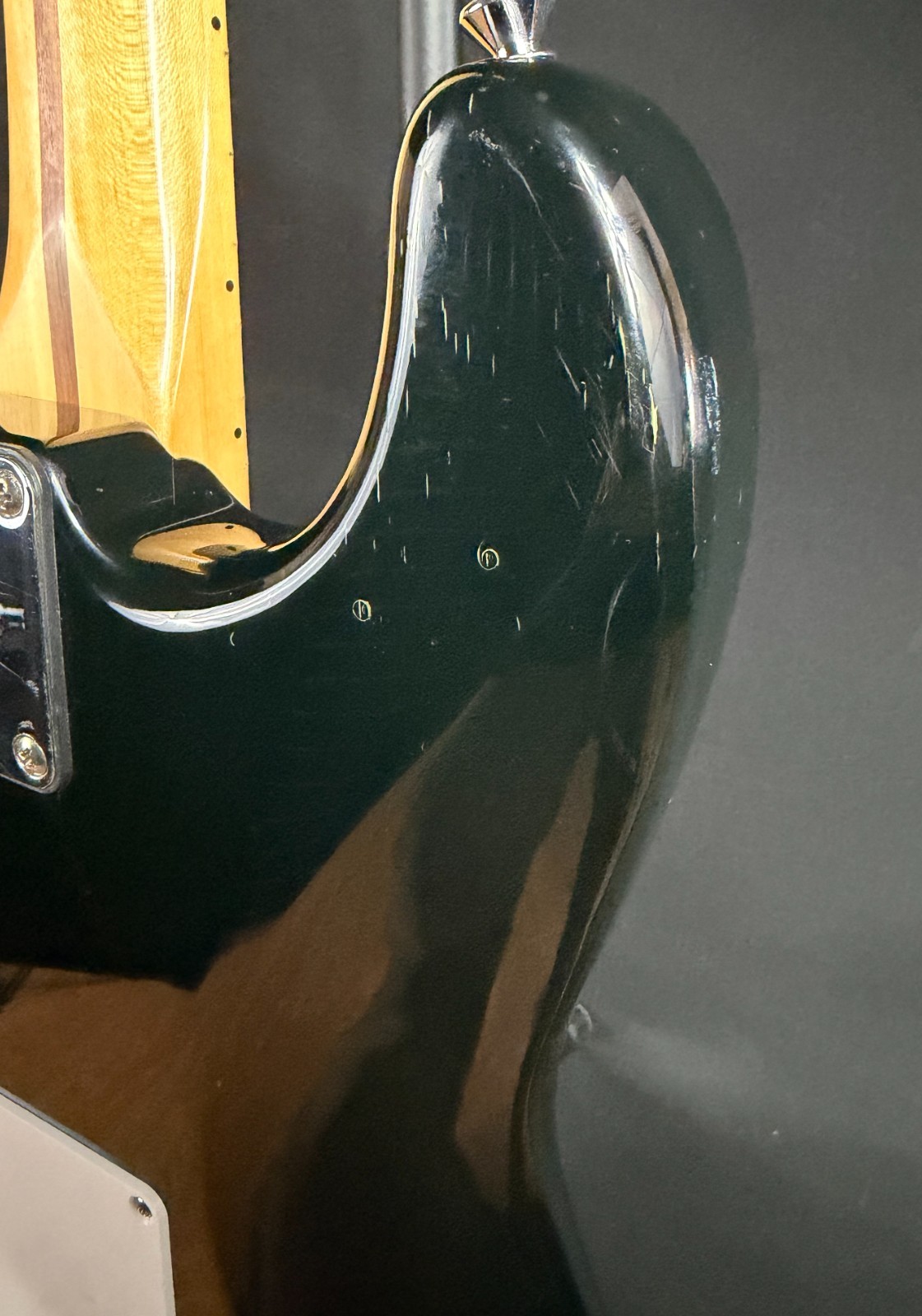 1993 Fender Standard Stratocaster Electric Guitar Gloss Black w/ Noiseless PU's