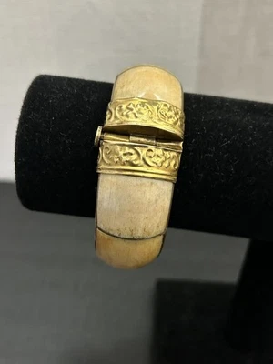 Bracelet africain ethnique vintage en laiton et os bovine - Photo 1/4