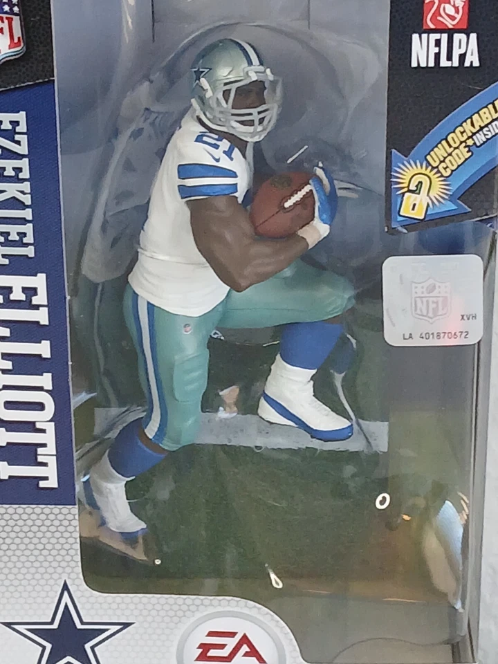 EZEKIEL ELLIOTT Madden 17 Ultimate Team Series 2 McFarlane Rookie Dallas Cowboys Foto 3 de 4