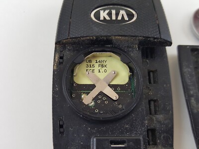 ♥︎rio♥︎ その他の方は購入できません(๑˃̵ᴗ˂̵) ORIGINAL KIA RIO 14-17 OEM FOB FLIP KEY LESS ENTRY REMOTE BLANK