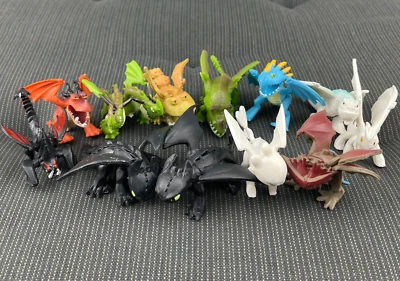 12x How To Train Your Dragon Light Night Fury Toothless Action Figures Toys Gift