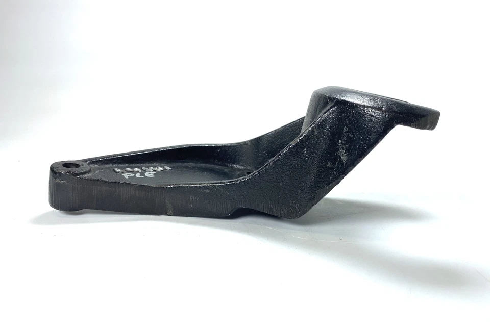 Crusader R080088 , Water Pump Bracket - Image 2 of 4