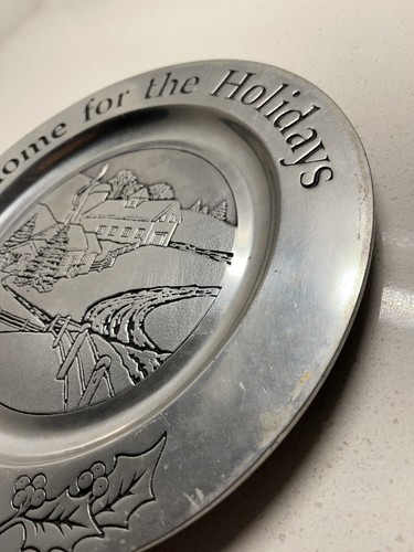 Vintage Wilton Pewter 11" Wall Plate 1988 Christmas Home For The Holidays Decor - Picture 4 of 8