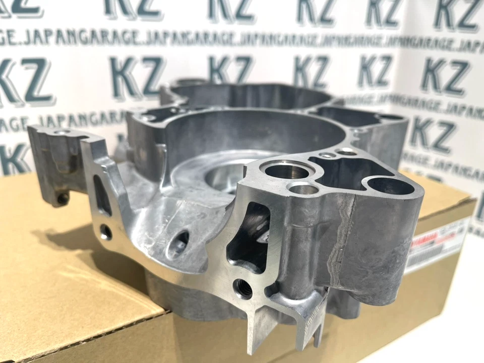 Yamaha  Genuine Crankcase Yz125 2021-2005 1C3-15121-01 NEW Foto 2 de 4