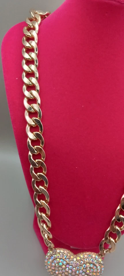 Natasha Couture Gold Tone Link Chain W/ Big Heart Pendant Rhinestones - Image 3 of 4