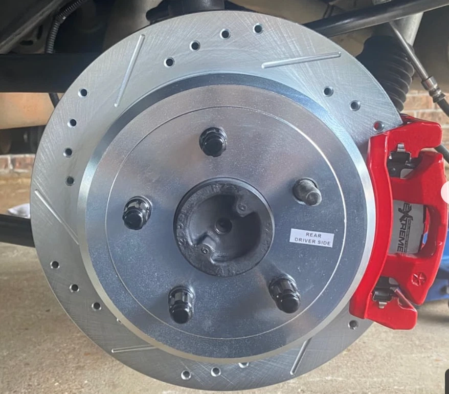 Kit de pastillas de rotor de freno y pinza PowerStop Z36 Extreme Truck (trasera) Jeep JK 2007-18 Foto 2 de 2