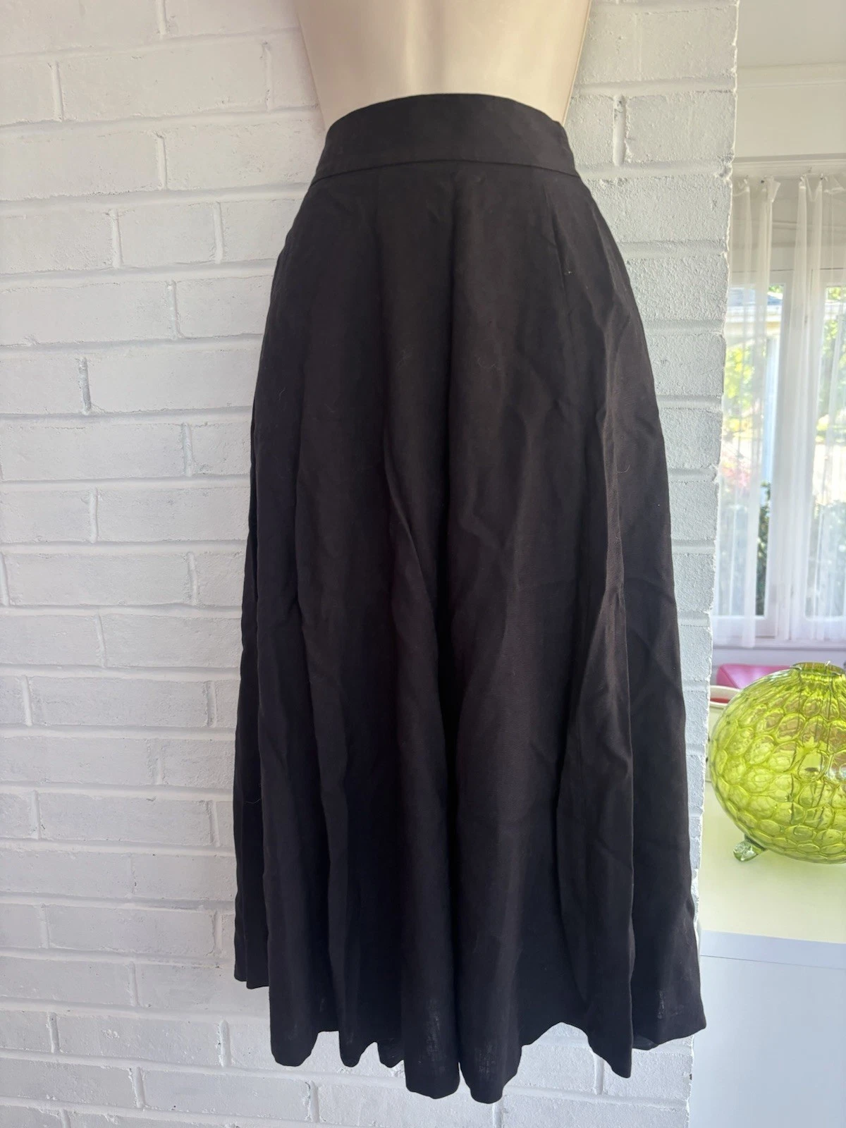Vintage JH Collectibles Black Full Linen Skirt Size Small Union Made In USA