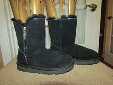 UGG Australia Girls Black Suede FLORENCE 1016992K Short Zippe Boots Youth Size 2
