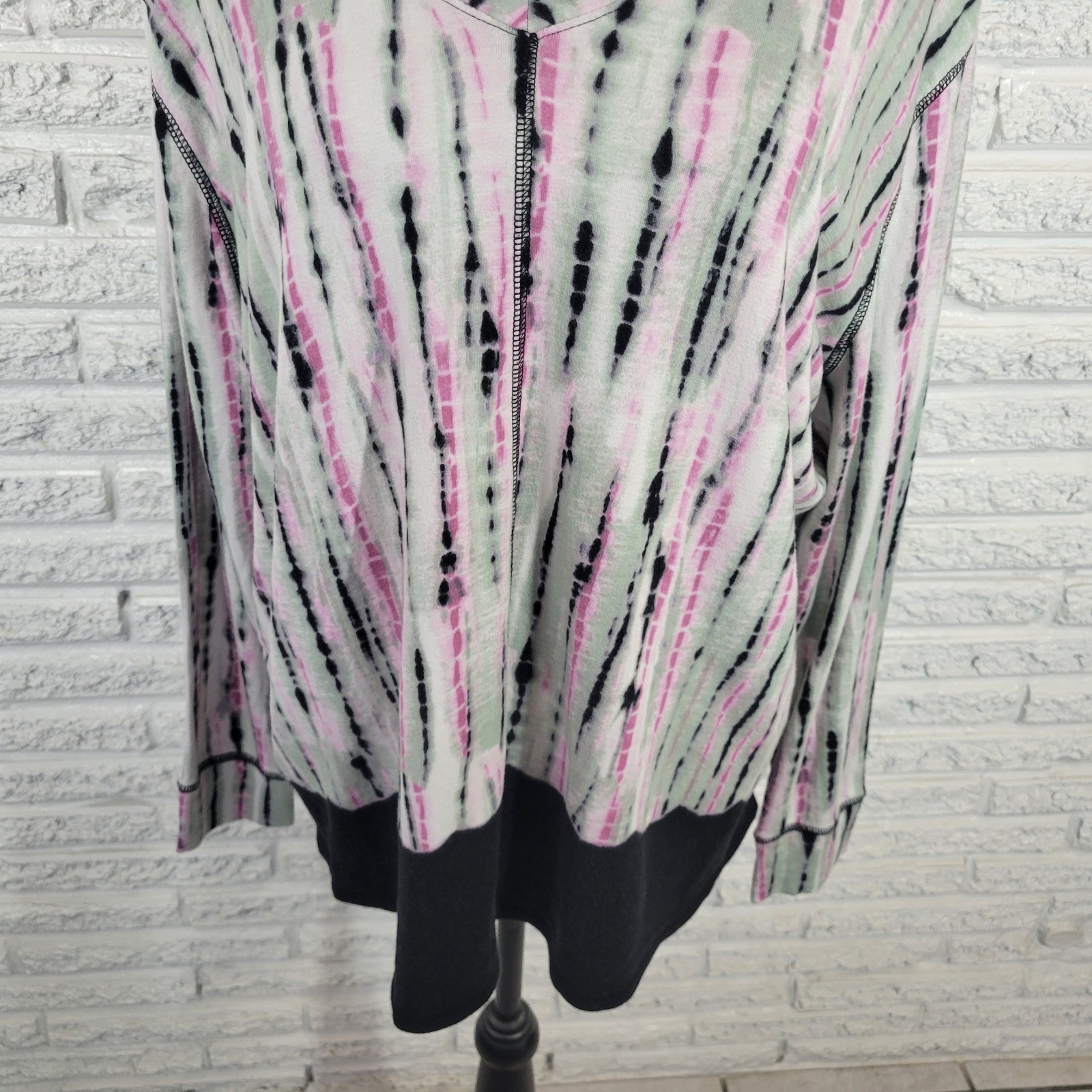 Westbound Womens Top XL Tee Long Sleeve Green Pink Tie Dye Comfy Cotton Blend