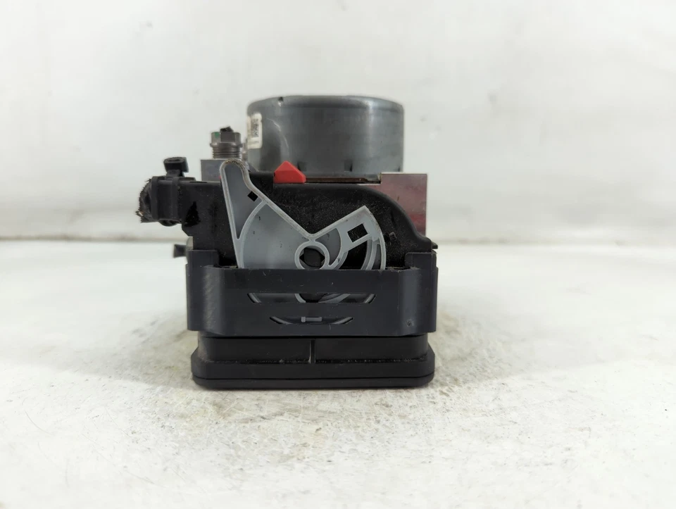 2021 - 2021 年大众捷达 Abs 泵控制模块 AEPIA — 第 4/4 张图片