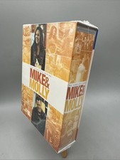 Mike and Molly Complete Series 1-6 Seasons 17-Disc DVD Box Set Brand New