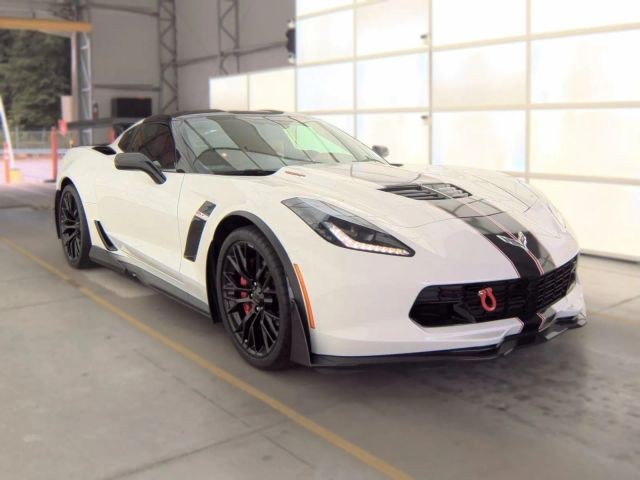2016 Arctic White Chevrolet Corvette   | C7 Corvette Photo 3