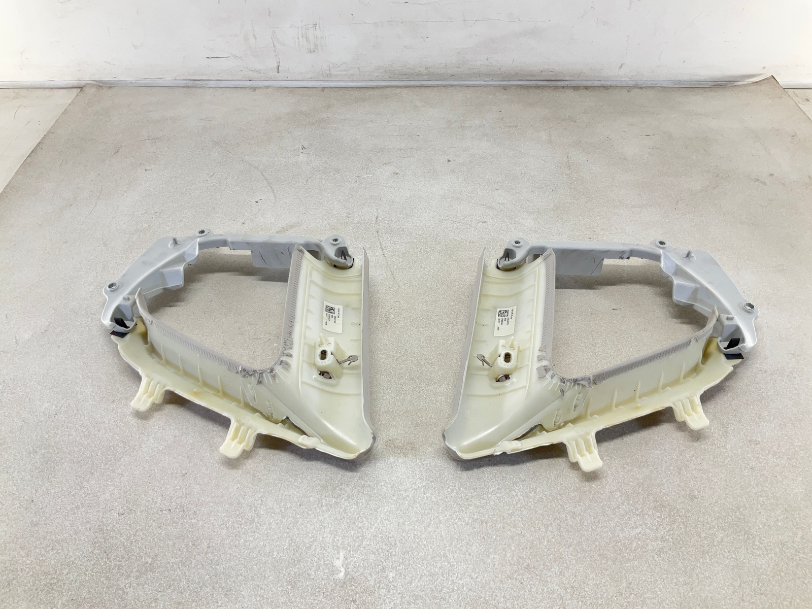 17-20 MASERATI Levante Interior Rear Left & Right Upper C-Pillar Trim Pair OEM