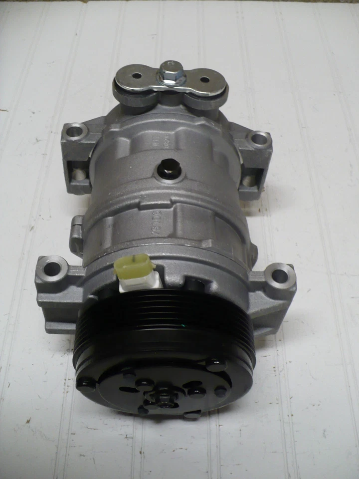 Nuevo compresor de aire acondicionado para GMC Sierra 2500HD 2001-2002 / 3500 (6,6 L diésel) Foto 2 de 4