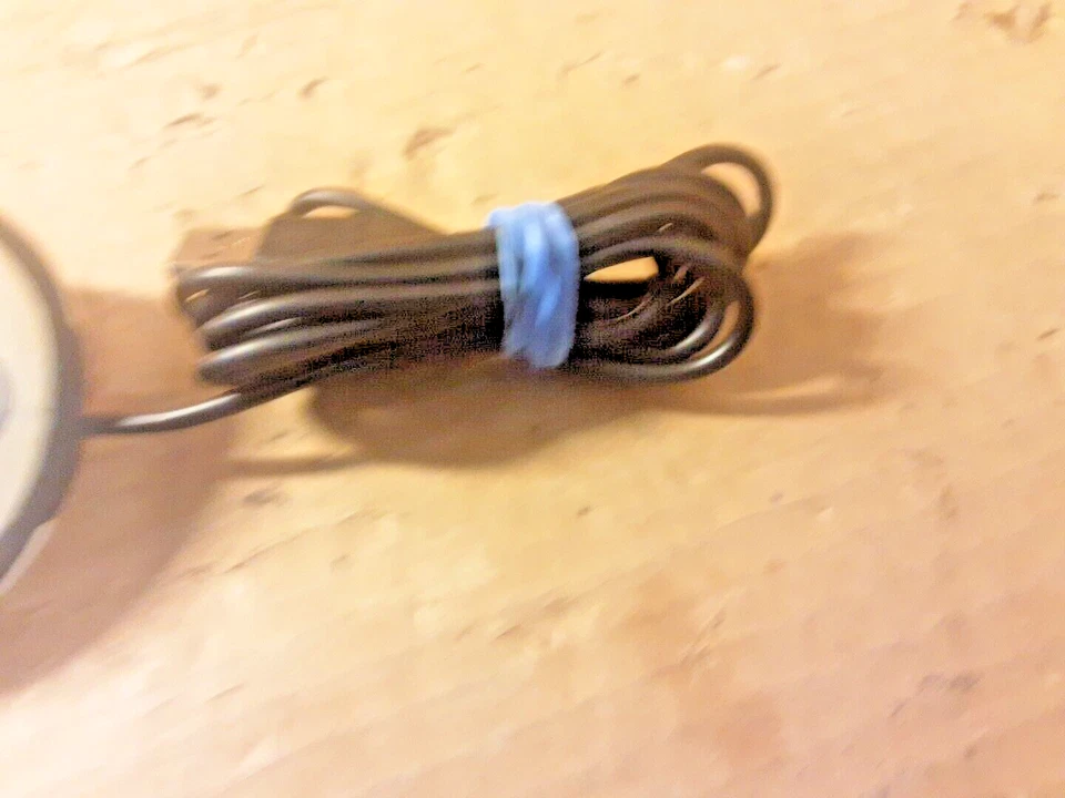 Humanscale Switch Mouse - Laser - Cable - Usb - 1600 Dpi - - Image 4 of 4