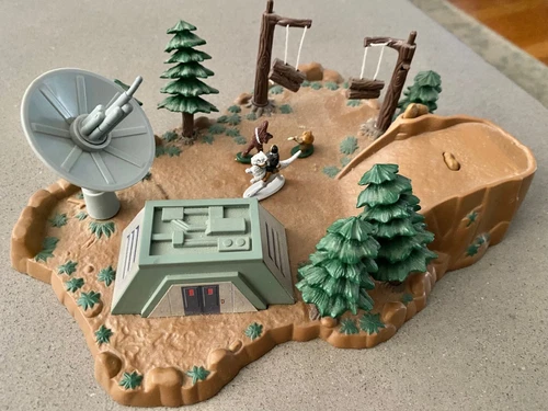 VINTAGE 1994 Star Wars Micro Machines Lewis Galoob play set 7 x 9 VG Condition