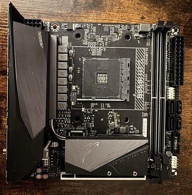 GIGABYTE B550I AORUS PRO AX AM4 AMD Mini-ITX Motherboard with Dual
