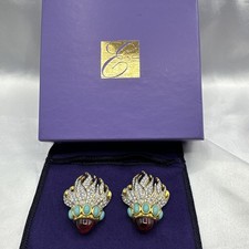 NWOT ‘94 Eternal Flame Elizabeth Taylor for Avon Clip on Earrings. Box /Dust Bag