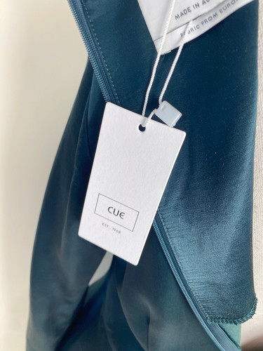 CUE Dress Size 10 Deep Green Satin Long Sleeve V-Neck Cocktail Party Races - Picture 4 of 12
