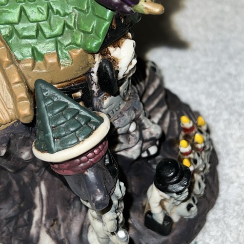 Vintage Spooky Hollow Porcelain Halloween House VAMPIRE CASTLE W/ LIGHT - Picture 10 of 11
