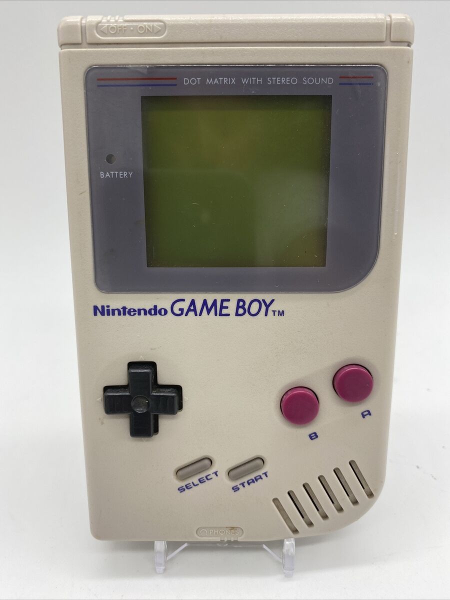Nintendo Game boy Original DMG-01 Bundle With Case And 4 Nintendo Game boy Original DMG-01 Bundle With Case And 4