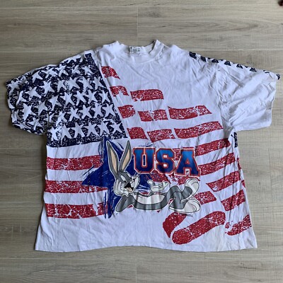 Looney Tunes USA Flag 90s Single Stitch White Tshirt Bugs Bunny 1995 All Over 