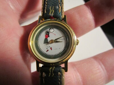 VINTAGE PENATECH LADIES' GOLF WATCH  - LEATHER BAND FITS UP TO  7 1/2''  - AG