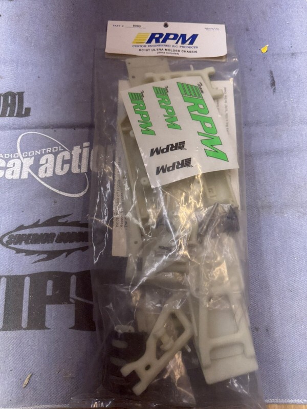 RPM RC10 RC10T ULTRA MOLDED CHASSIS NOS
